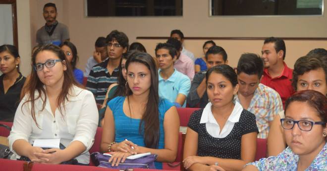 Jóvenes comunicadores de diferentes universidades estuvieron presentes en el primer encuentro de Comunicación y Cambio climático.